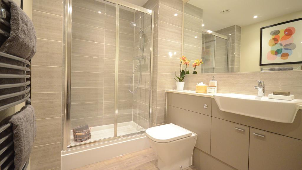 House Of Fisher- Solstice House Apartments Farnborough  Kültér fotó