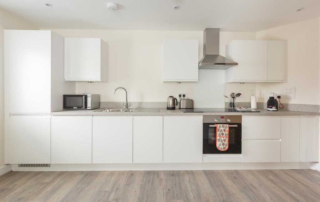 House Of Fisher- Solstice House Apartments Farnborough  Kültér fotó